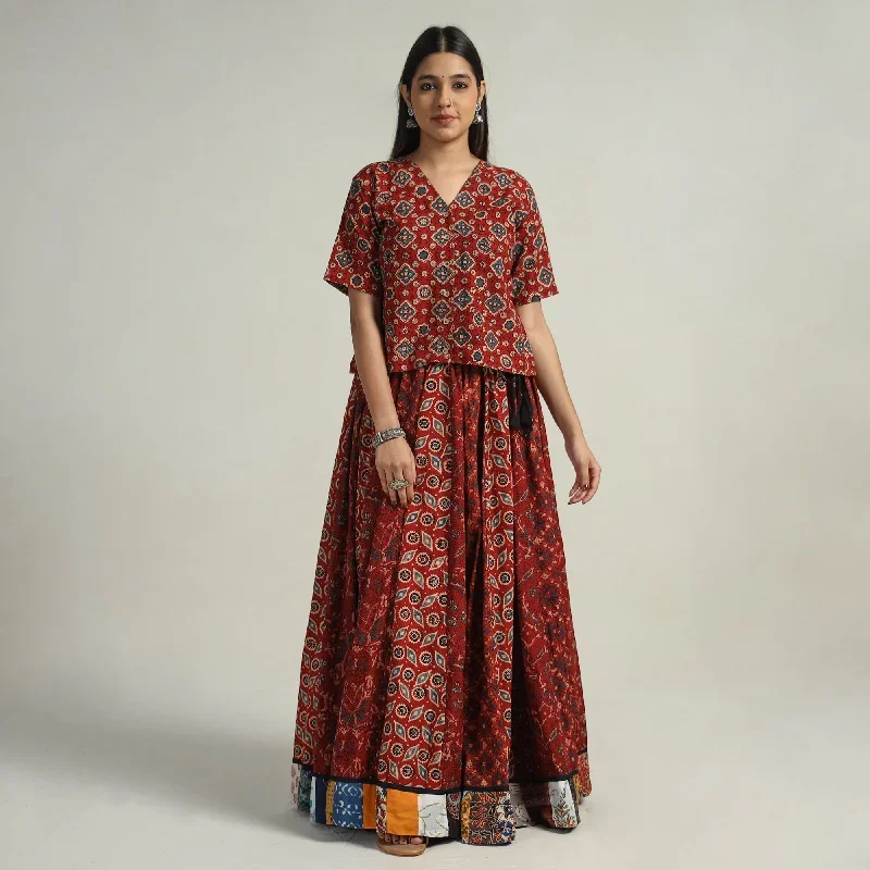 2024-406-1-4-kutch-block-printed-24-kali-cotton-long-skirt-04