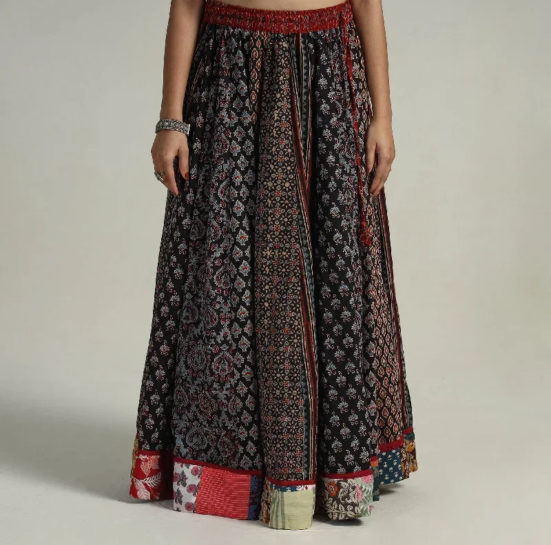 2024-406-1-6-kutch-block-printed-24-kali-cotton-long-skirt-06