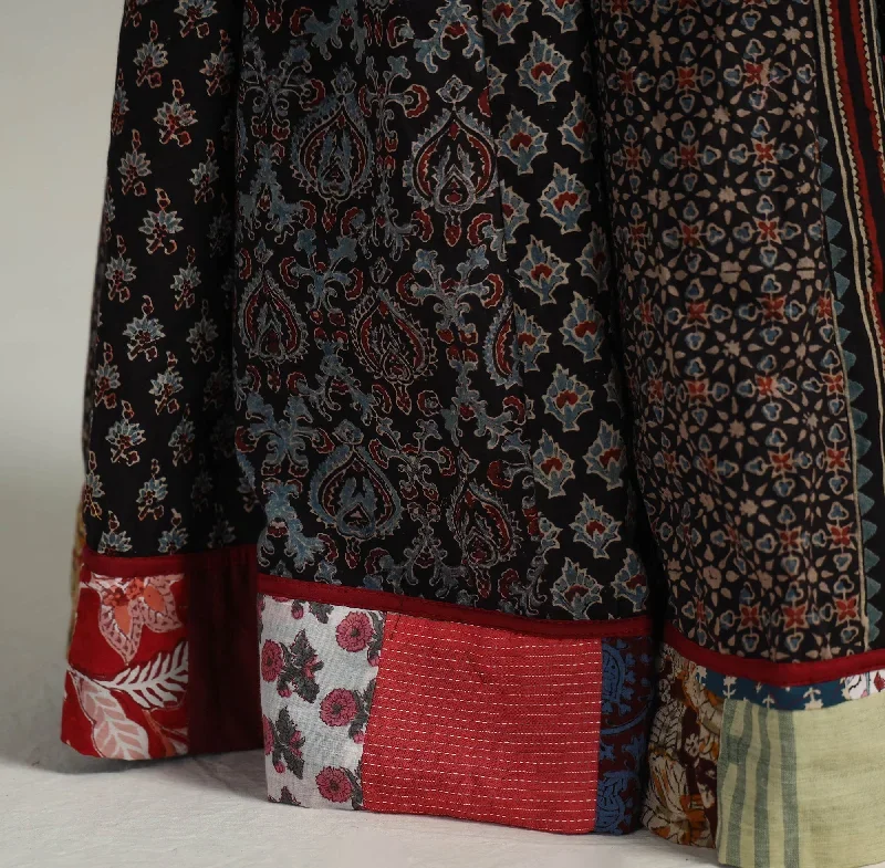 2024-406-1-6-kutch-block-printed-24-kali-cotton-long-skirt-06