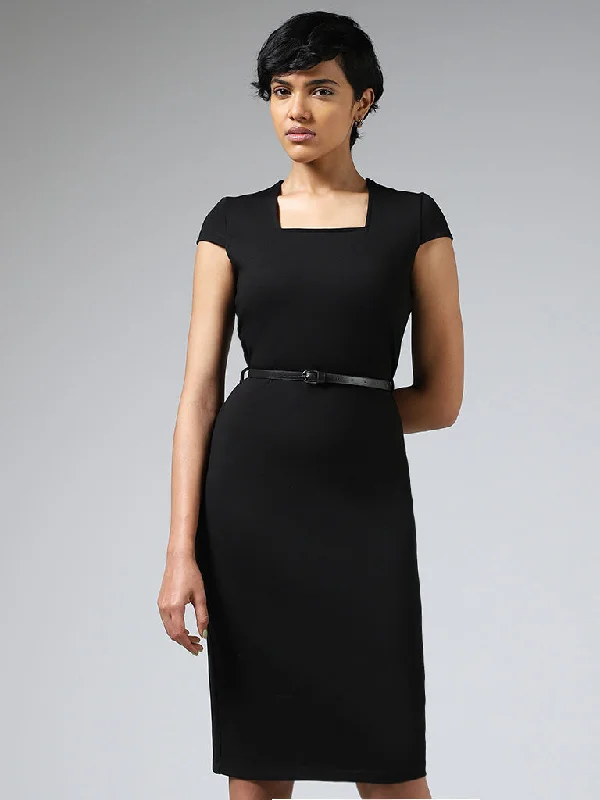 Wardrobe Solid Black Bodycon Dress With Belt