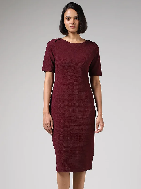 Wardrobe Solid Textured Burgundy Bodycon Dress