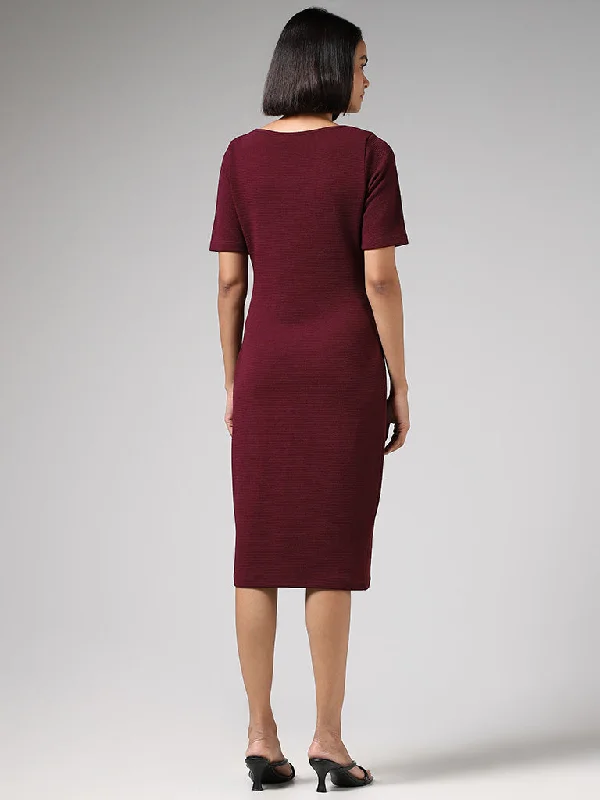 Wardrobe Solid Textured Burgundy Bodycon Dress