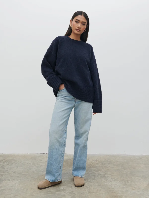 camille-oversized-borg-jumper-navy