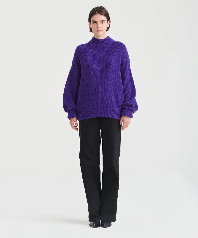 cloud-cashmere-balloon-sleeve-mockneck