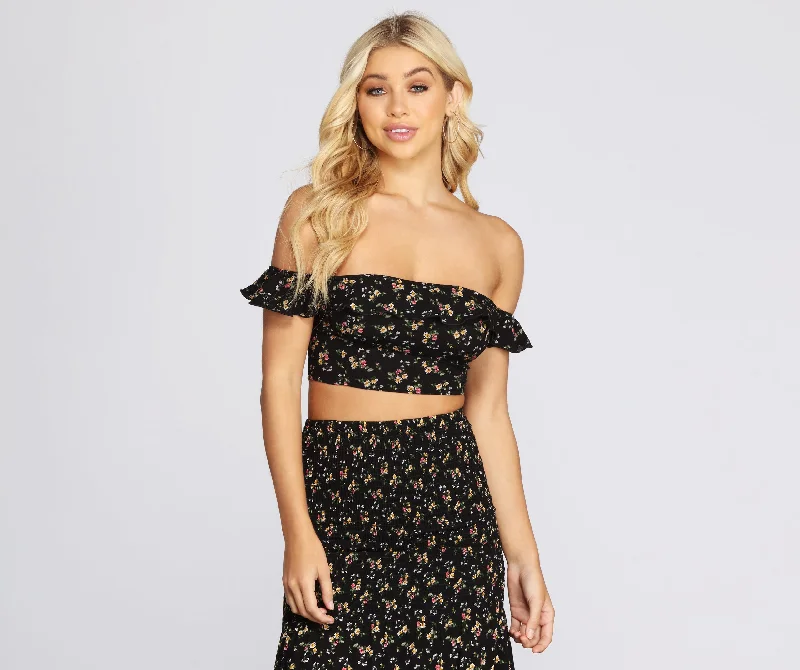 Darling Ditsy Floral Crop Top