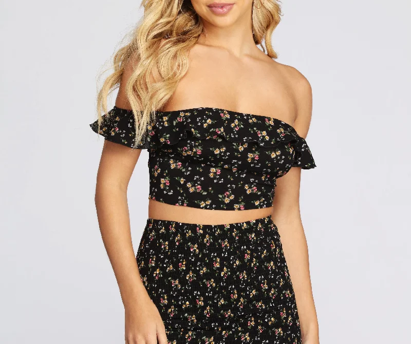 darling-ditsy-floral-crop-top-060030260001