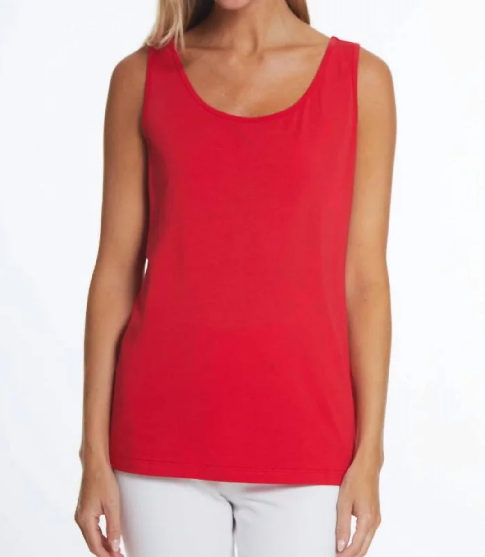 Double Scoop Neck Tank Top In Red