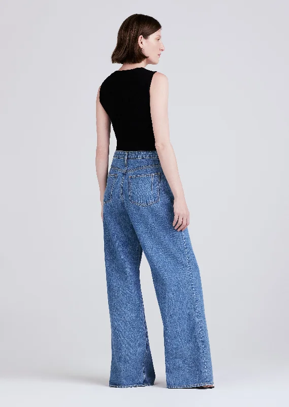 high-rise-pleated-trouser-carlisle