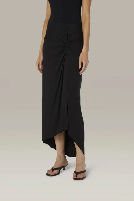 Italian Viscose Sarong In Black