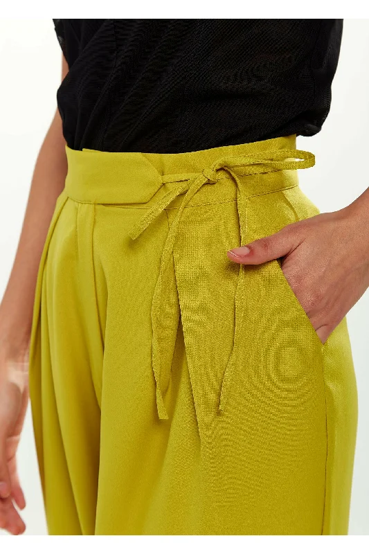 liquorish-tie-waist-wide-leg-trousers-in-pistachio