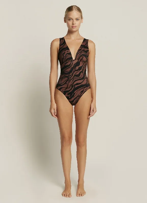 nomade-plunge-one-piece-j10824-burnt-clay-black