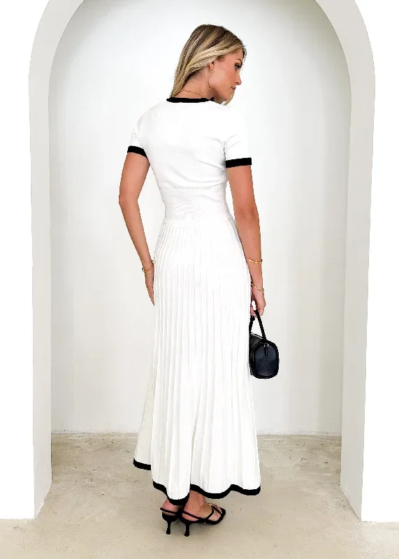 poista-knit-maxi-skirt-off-white