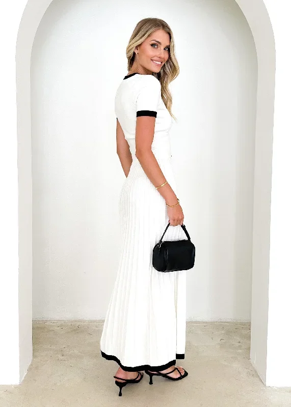 poista-knit-maxi-skirt-off-white