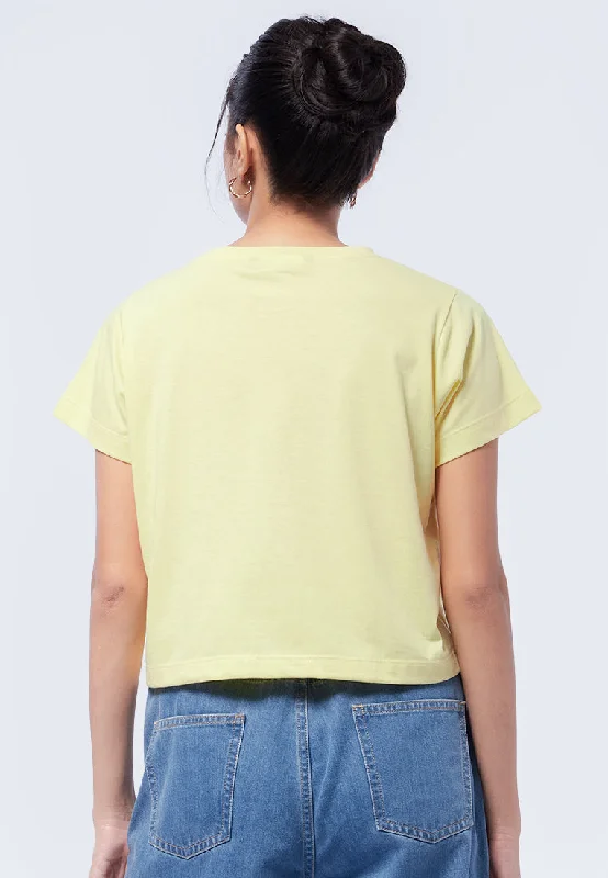 short-sleeve-cropped-t-shirt-24a101-soft-yellow