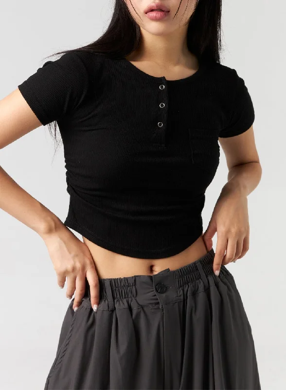 snap-button-cropped-tee-cl326