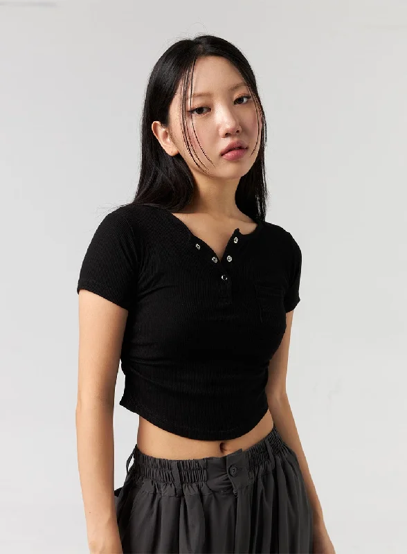 snap-button-cropped-tee-cl326