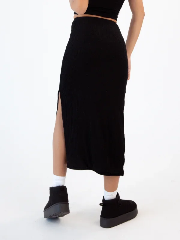 soft-rib-midi-skirt