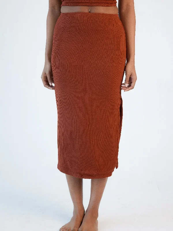 soft-rib-midi-skirt