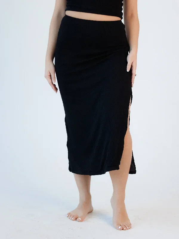 soft-rib-midi-skirt