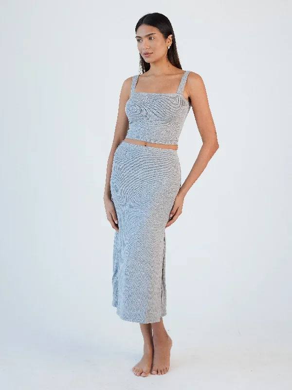 soft-rib-midi-skirt