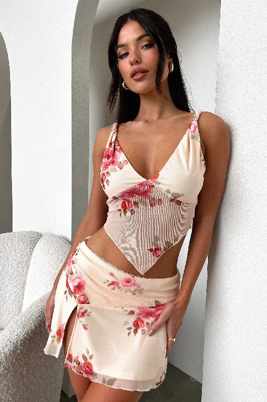 tanaya-crop-pink-floral-1