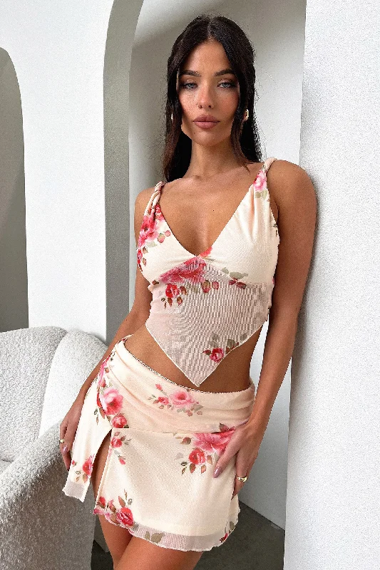 tanaya-crop-pink-floral-1